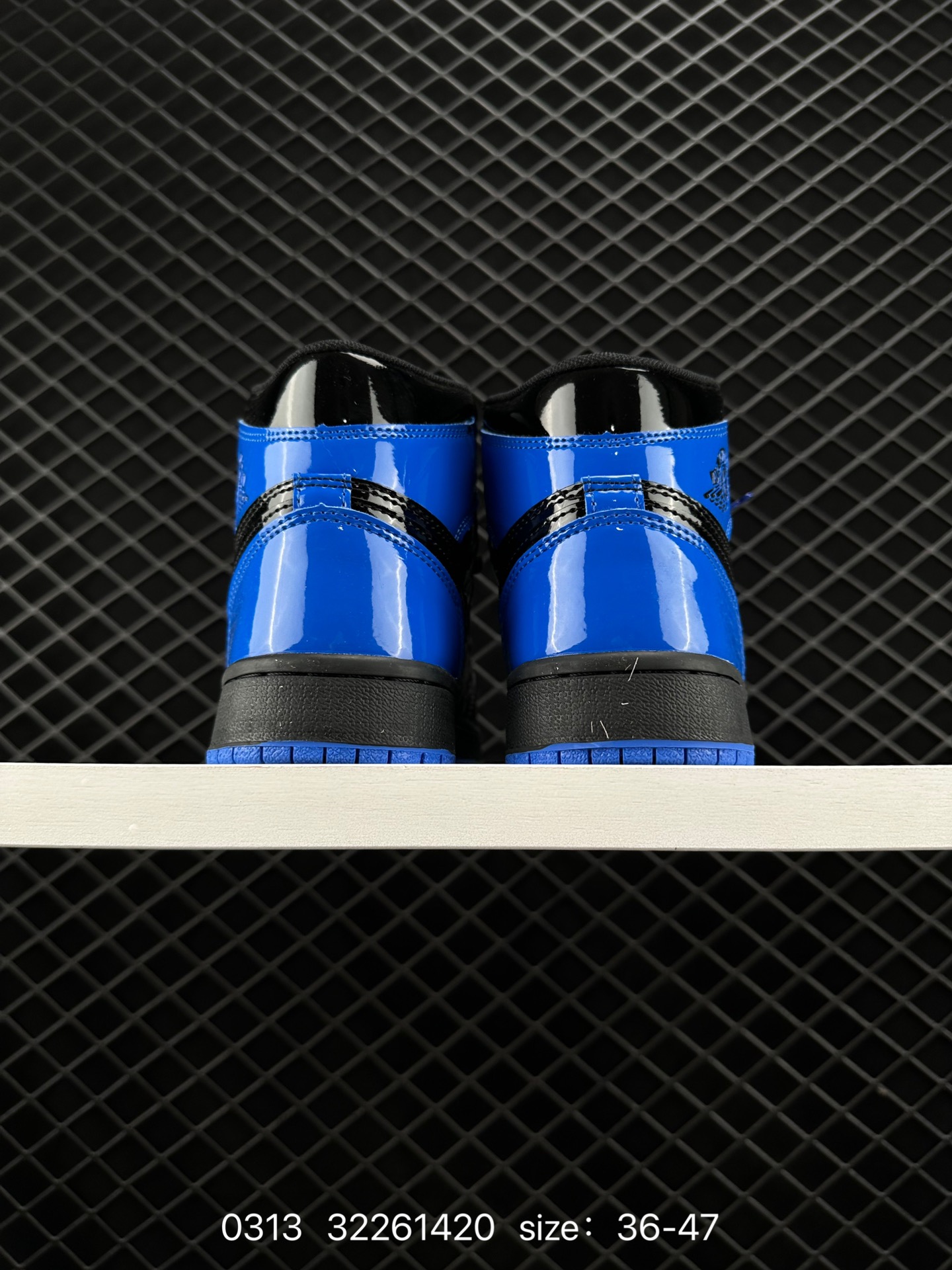 Air Jordan 1 Mid AJ1